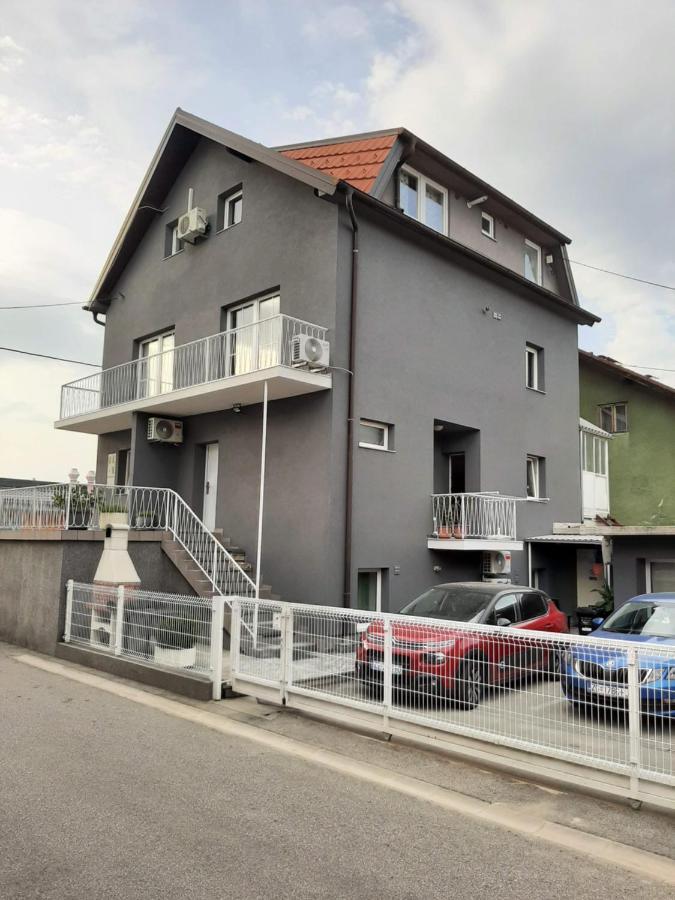 Apartment Arena