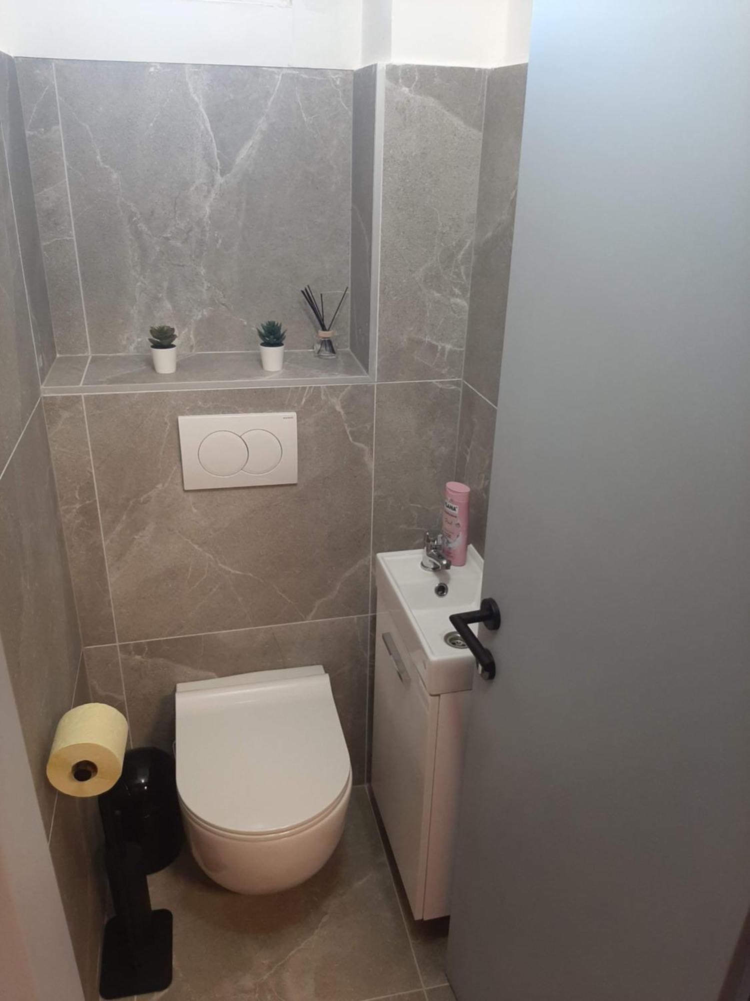 Apartma Arena *